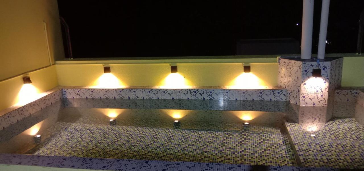 Eagle Nest Residency Hotel Kottakuppam Buitenkant foto
