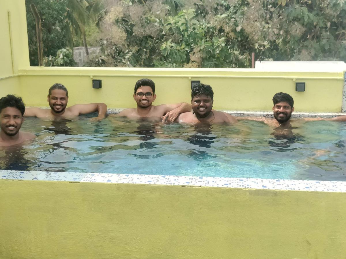 Eagle Nest Residency Hotel Kottakuppam Buitenkant foto