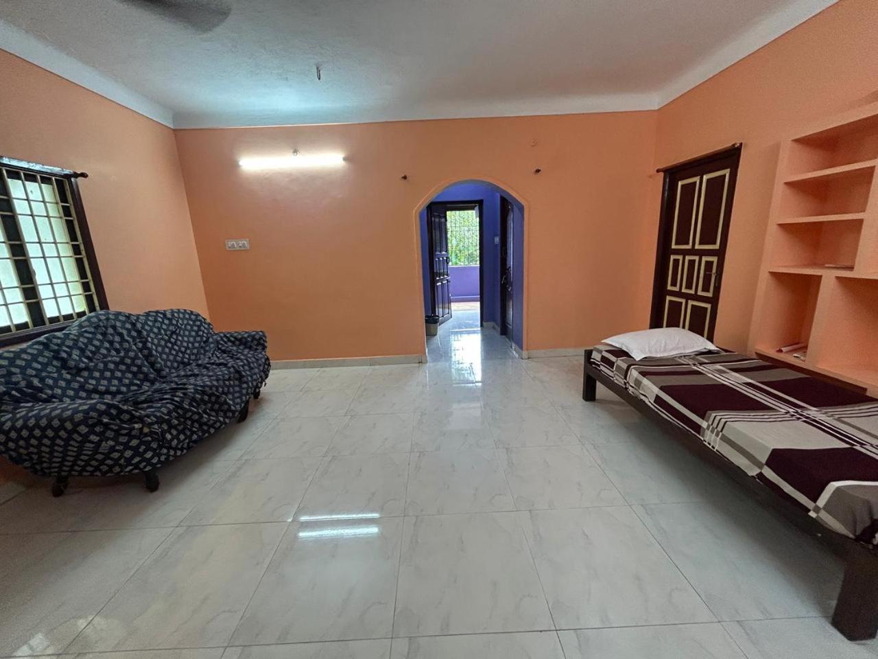 Eagle Nest Residency Hotel Kottakuppam Buitenkant foto
